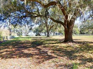 2318 N Country Club Ln, Biloxi, MS 39532