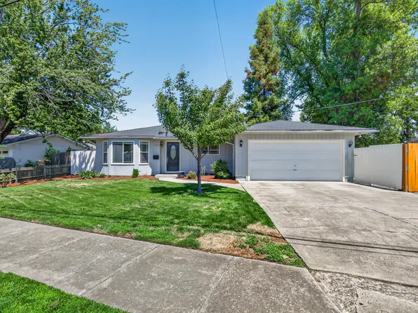 1521 Johnson St, Medford, OR 97504