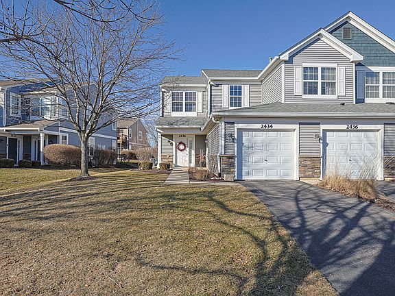 2nd image of 2436 Golf Ridge Cir