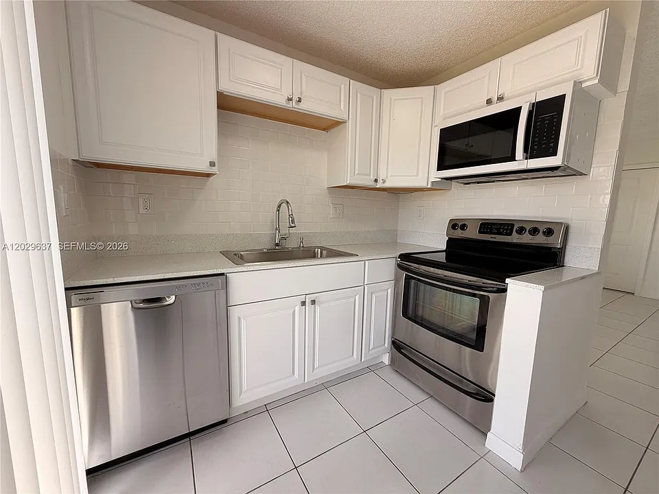 18774 SW 100th Ave #18774