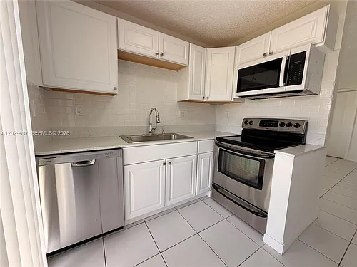 18774 SW 100th Ave #18774 Photo 1 18774 SW 100th Ave #18774 Photo 1