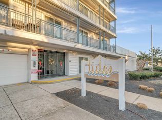 9 Jackson St #304, Cape May, NJ 08204