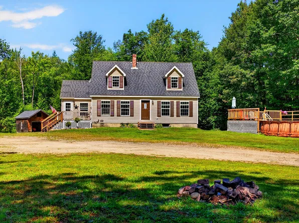 561 Green Woods Road, Peru, ME 04290