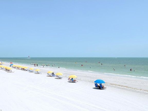 3rd image of 200 Estero Blvd #P11