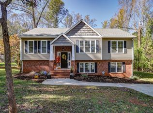 1221 Ivy Ridge Ln, Lynchburg, VA 24503
