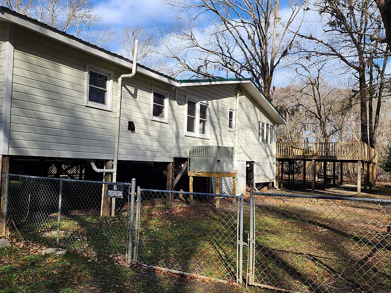 93 Deepwater Ave — Photo 47