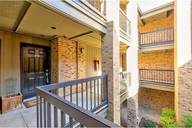 8888 Tallwood Dr #2207 — Photo 2