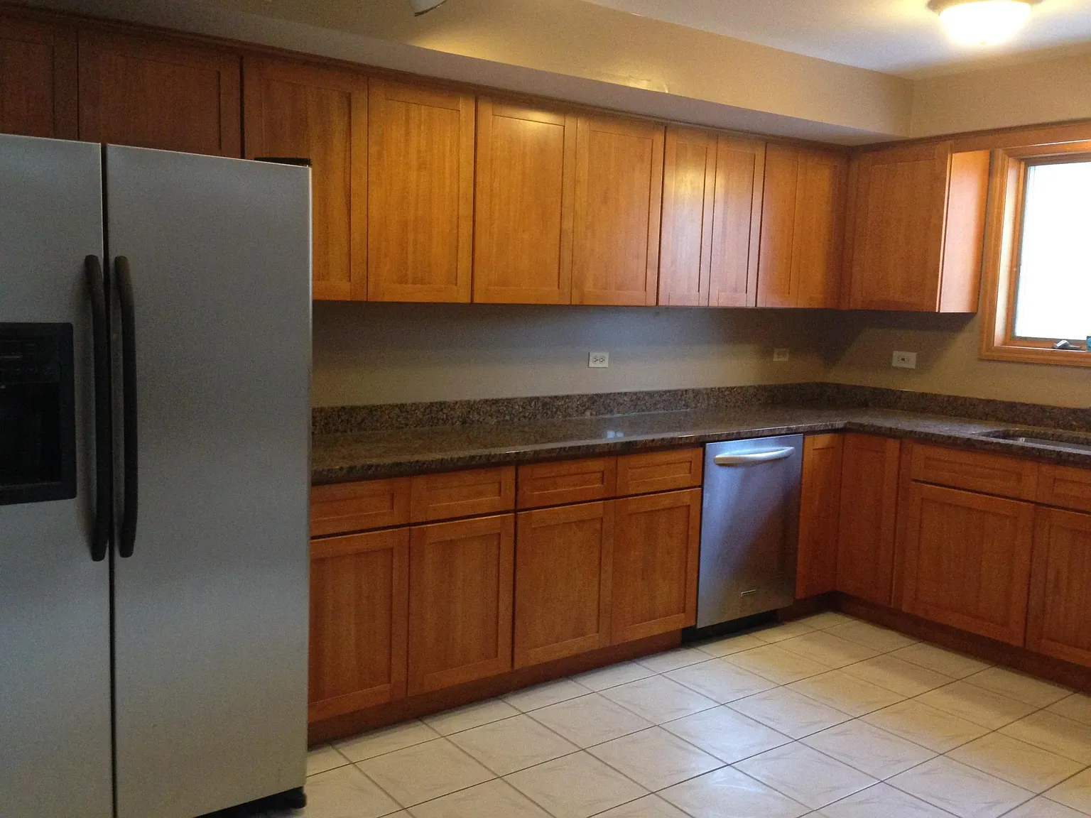 6 bed, 2.5 bath, 1886 sqft, $765 — Photo 4