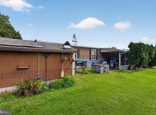 427 Waldorf Dr, York, PA 17404