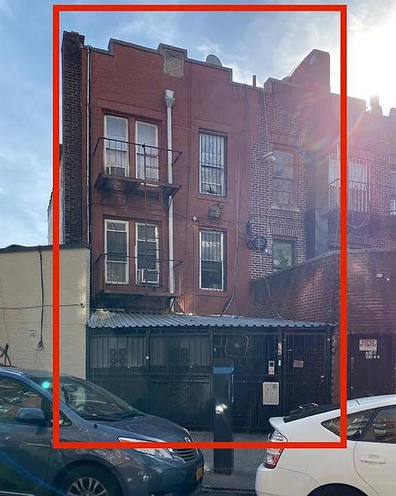 2nd image of 1583 Flatbush Ave