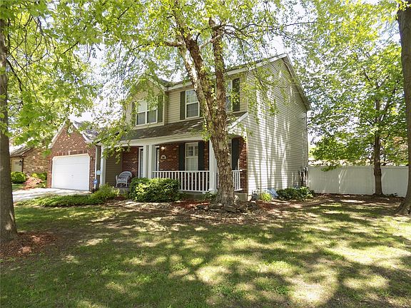 3rd image of 2625 Westmoreland Dr