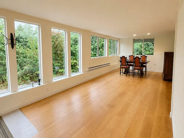 1027 Gatensbury Rd — Photo 4