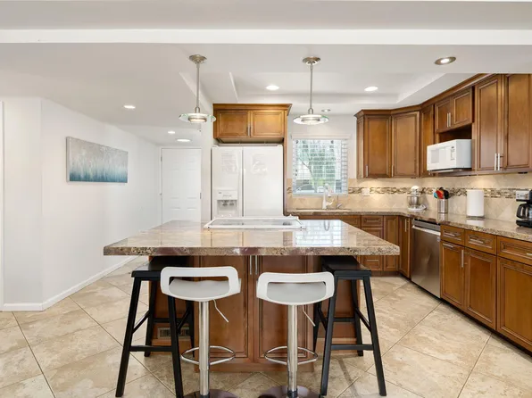 40960 La Costa Cir W, Palm Desert, CA 92211