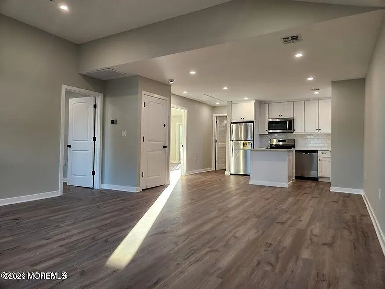 158 Mabel Ave #2 — Photo 4