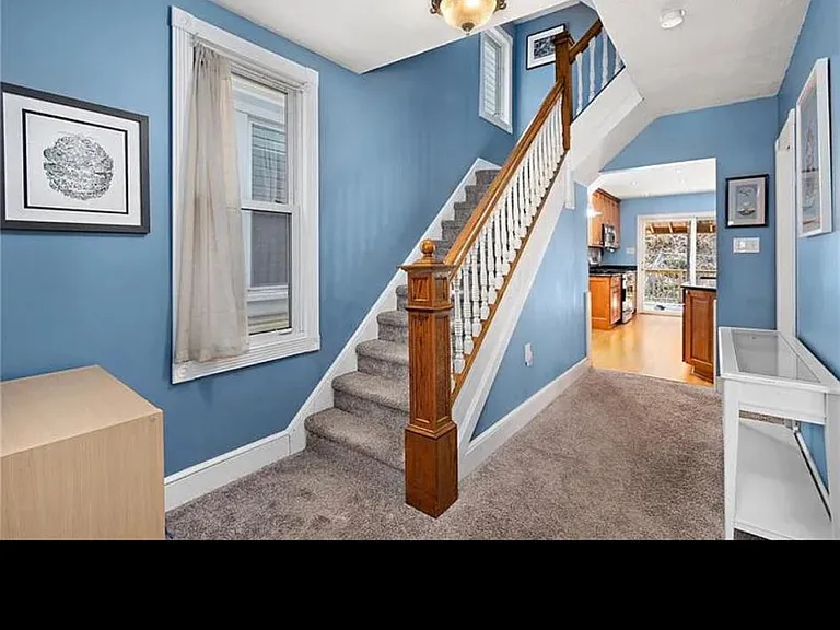 689 Shade Ave — Photo 2