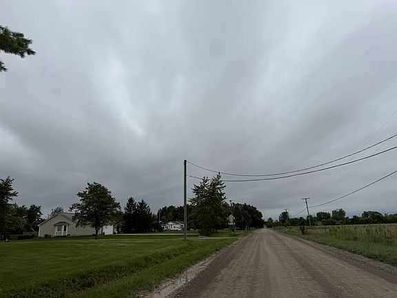 4th image of 32950 Weber Rd