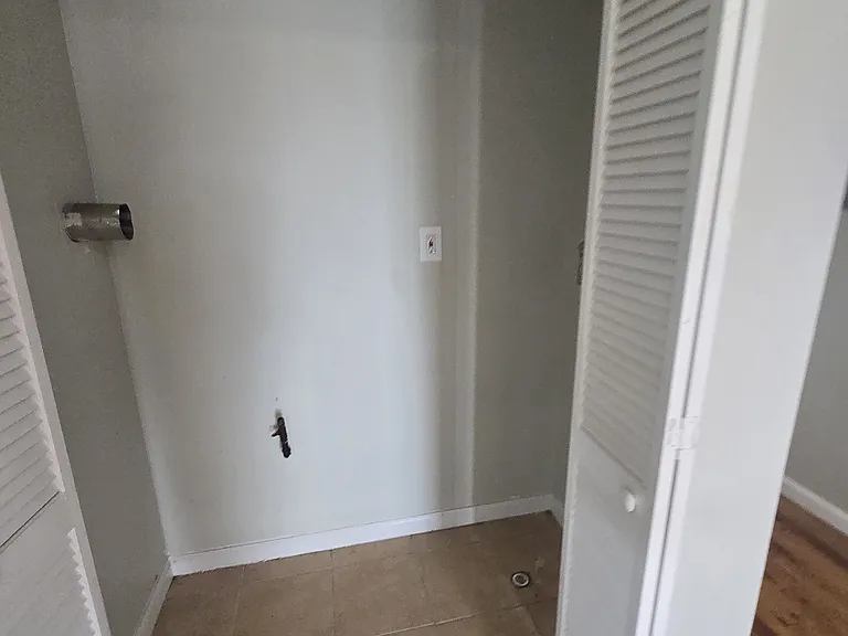 961 Bergen St #G2 — Photo 10