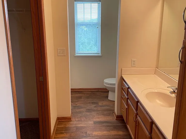 Door Creek Apartments — Photo 13
