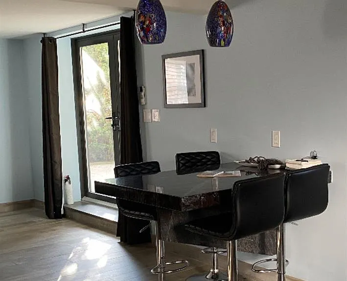 101 Lincoln Blvd — Photo 4