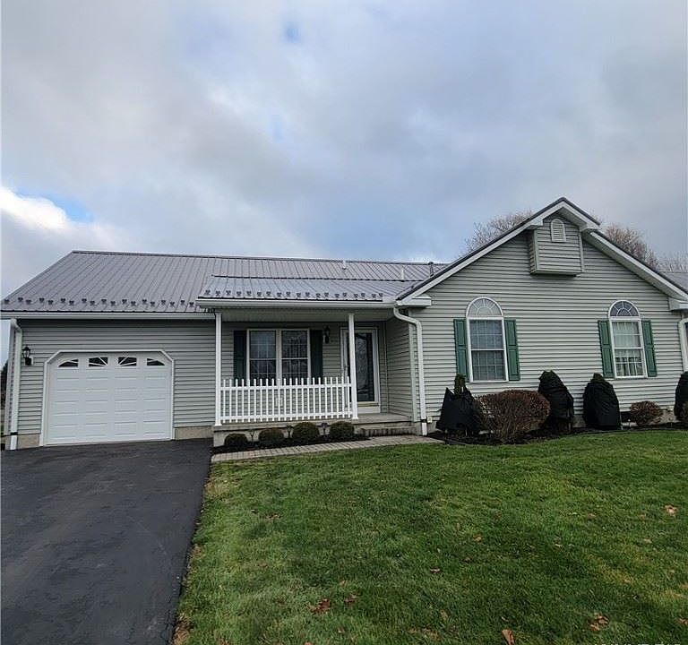 1st image of 34 Valle Dr
