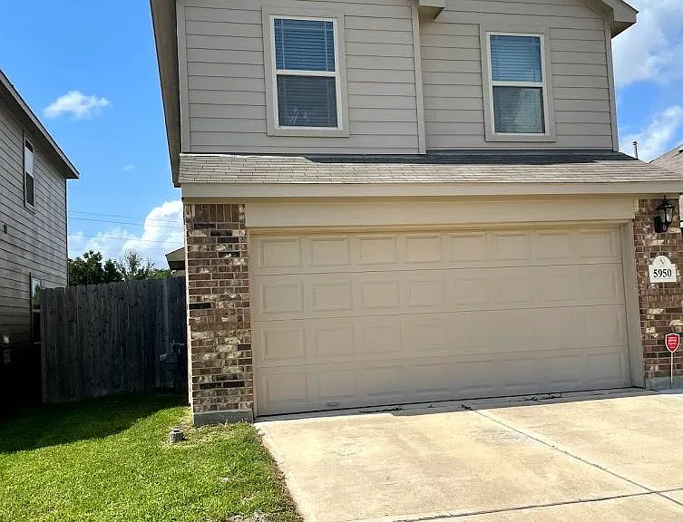5950 Nodaway Creek Ct — Photo 1