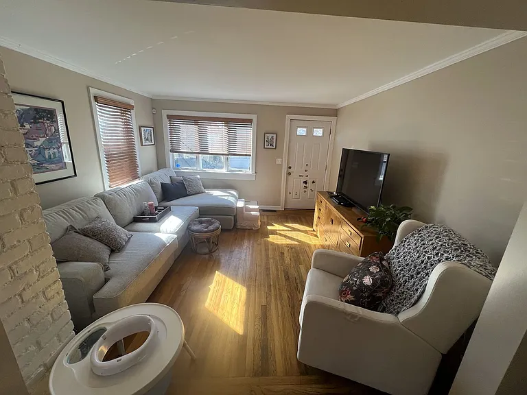 19 Joy St — Photo 6