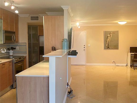 5th image of 230 174th St APT 1602