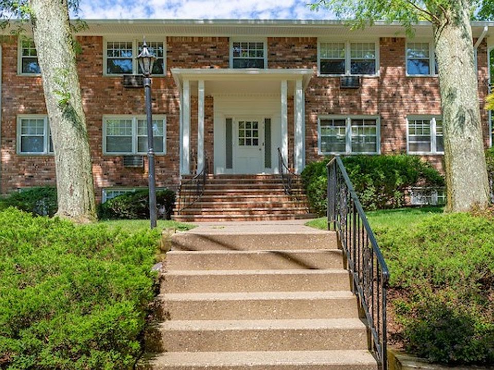 1st image of 14 Walden Pl APT 8