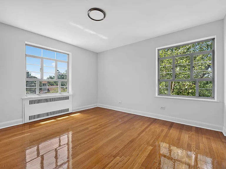 150 Greenway Ter #W43 — Photo 5