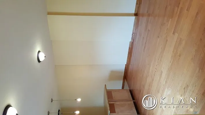 Rented by Kian Realty | media 12