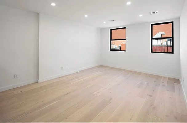 Rented by Camelot Realty Group | media 6