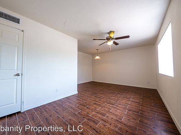 5th image of 3429 E Earll Dr APT 2