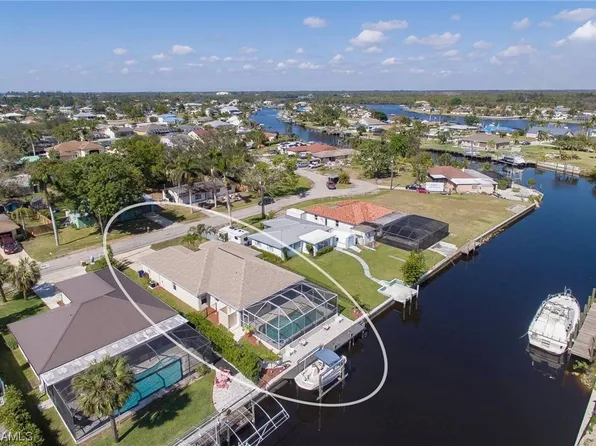 2082 E Tobago Cir, Fort Myers, FL 33905