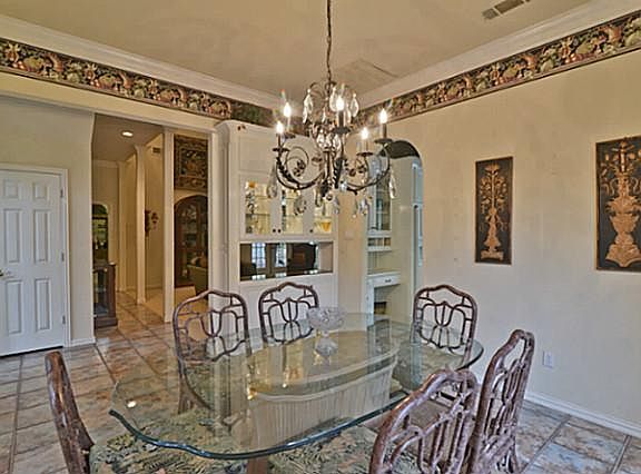 5th image of 5849 Forest River Dr