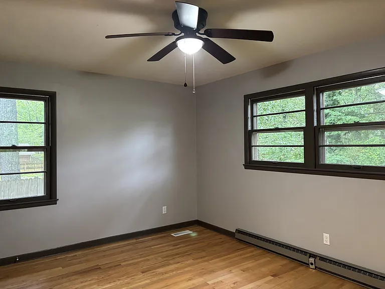 302 Hampton Rd — Photo 8