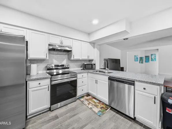 7811 W OREGON Avenue, Glendale, AZ 85303