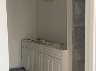 84 Main St, Somerset, NJ 08873