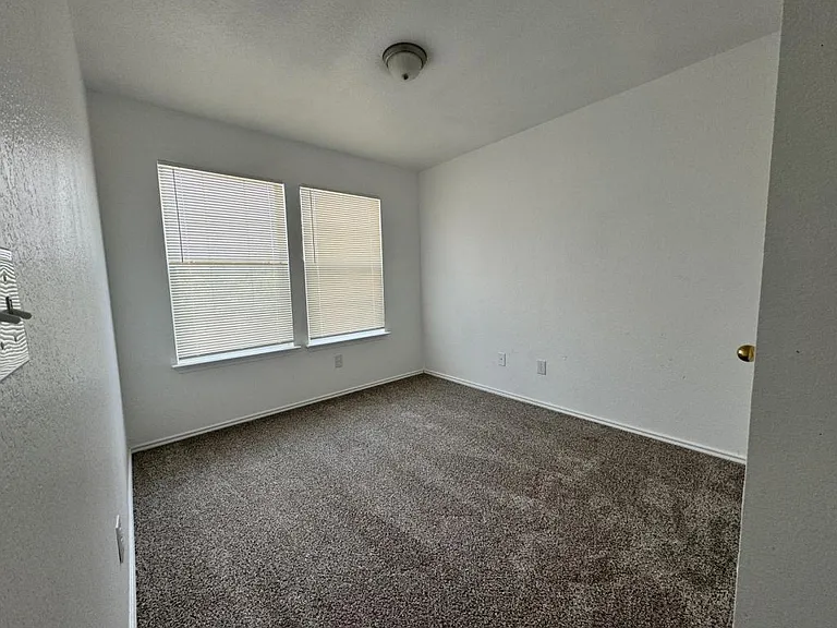 11202 Dublin Ledge — Photo 5