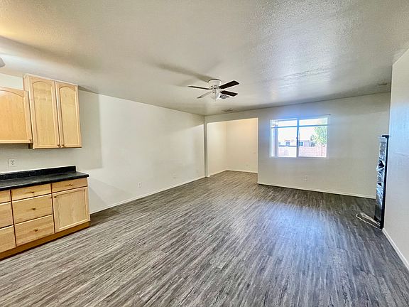 4th image of 9609 N 13th St Unit 1