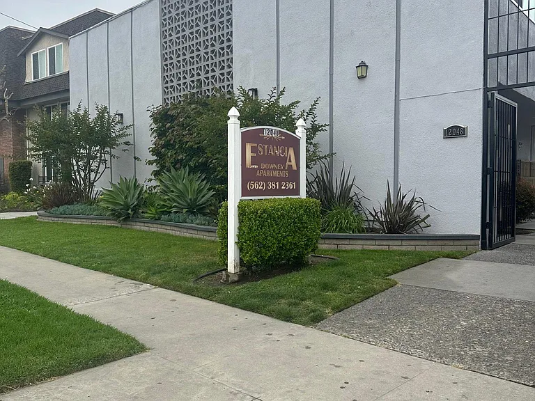 12048 Downey Ave #E — Photo 12