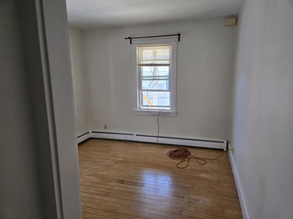 65 Saint Elizabeth St APT 3