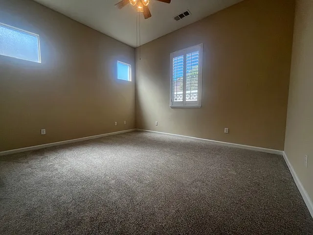 427 Sea Cove Dr — Photo 15