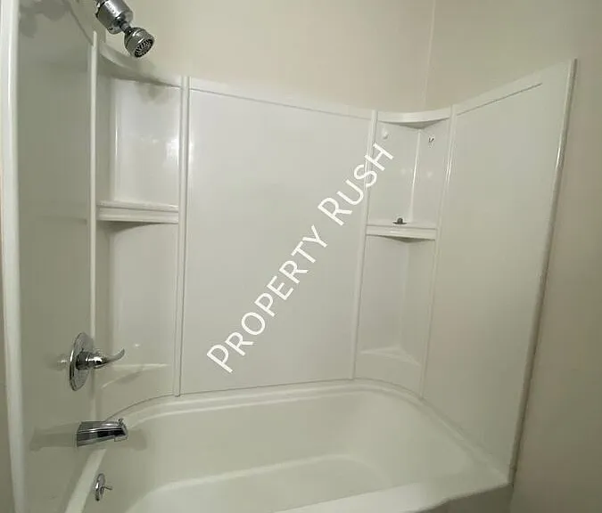 4727 Tessie Ln — Photo 17
