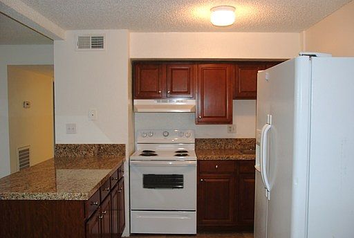 4th image of 77835 Calle Tampico APT 1