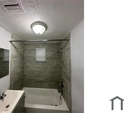 2079 Wright Ave — Photo 14