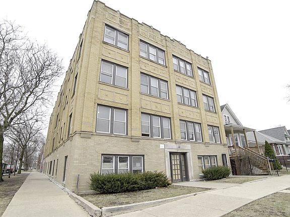 2657-2659 N Springfield Exterior