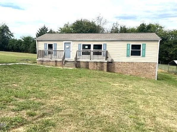 139 Village Ln, Madisonville, TN 37354