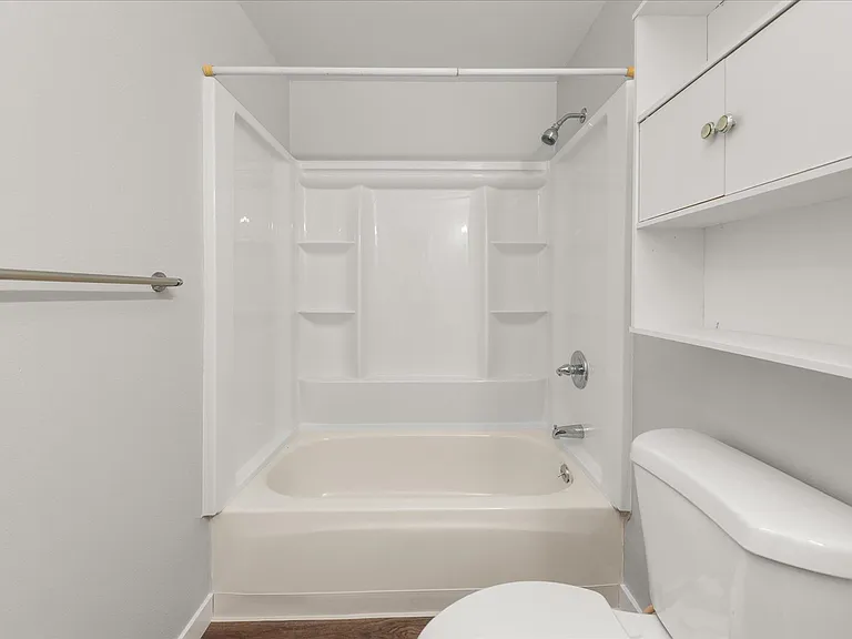 Parc Sprague Apartments — Photo 13