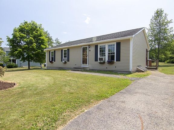2nd image of 40 Unicorn Cir