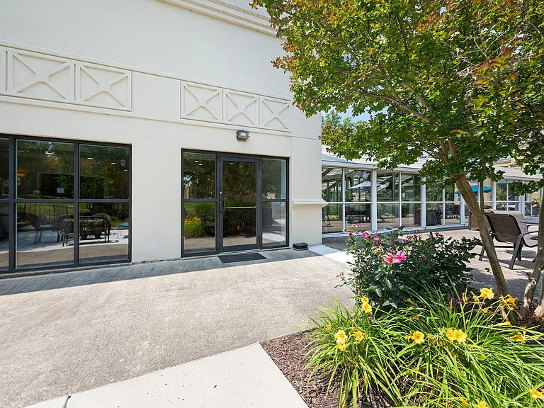Stuart Woods Apartments — Photo 51